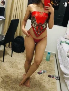 Magrinha pelada